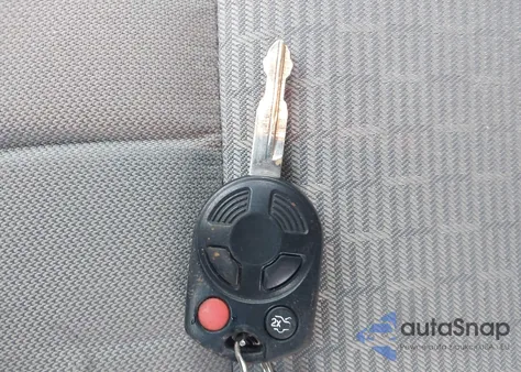 2010 Ford Fusion S из США, поврежденный, VIN 3FAHP0GA7AR411397